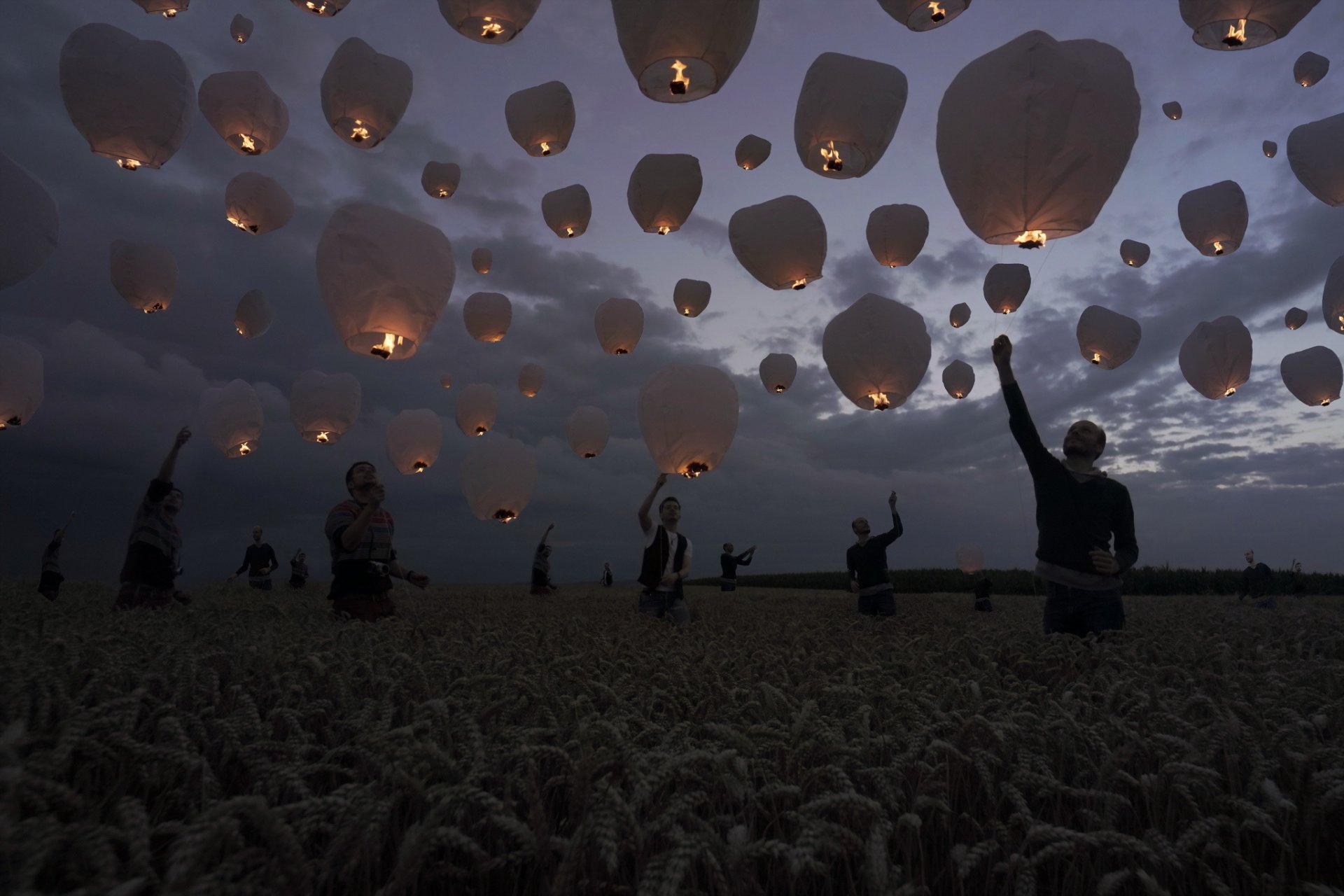 the field people night