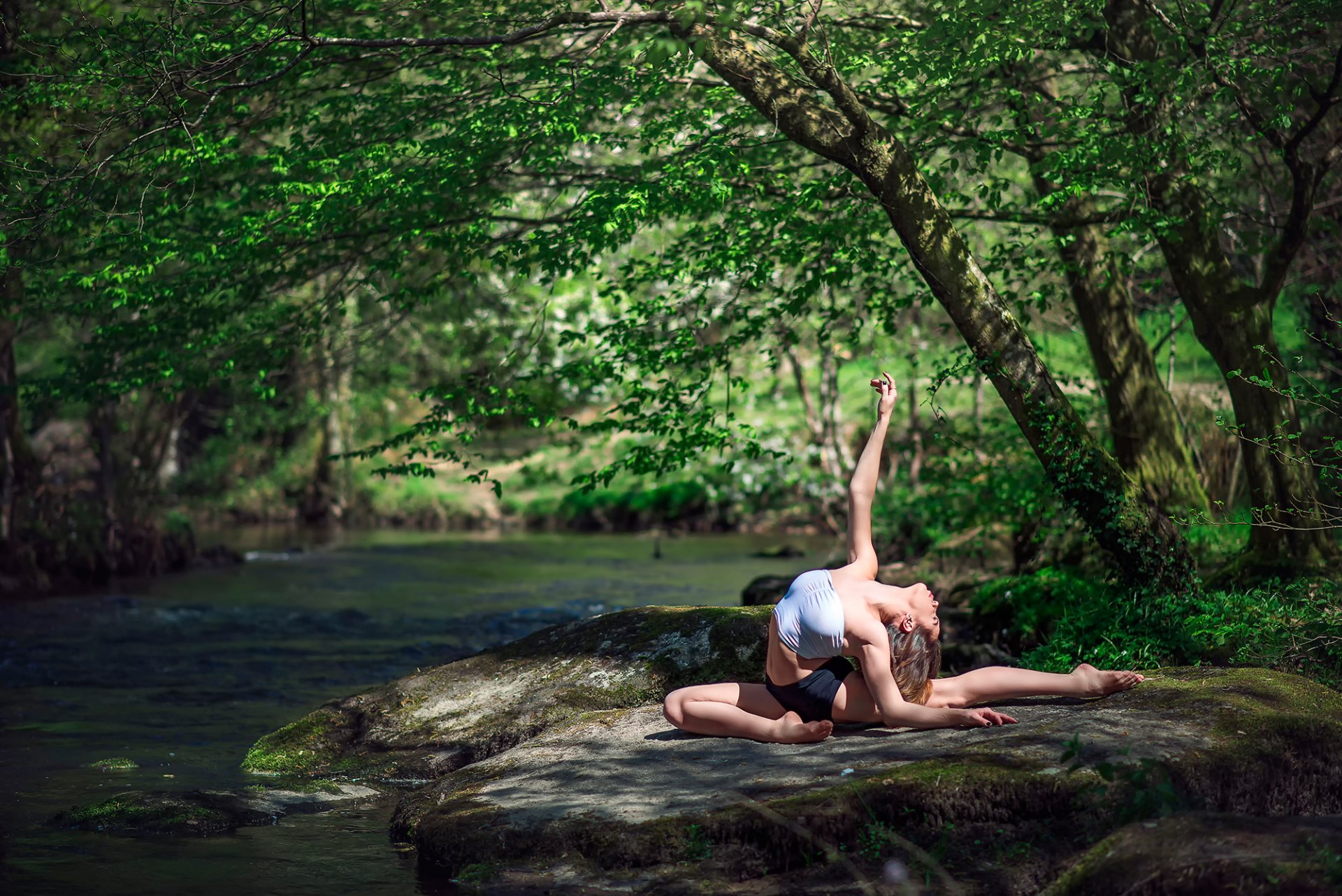 marie-lou lagrange gymnast gratsiya.kamen river nature