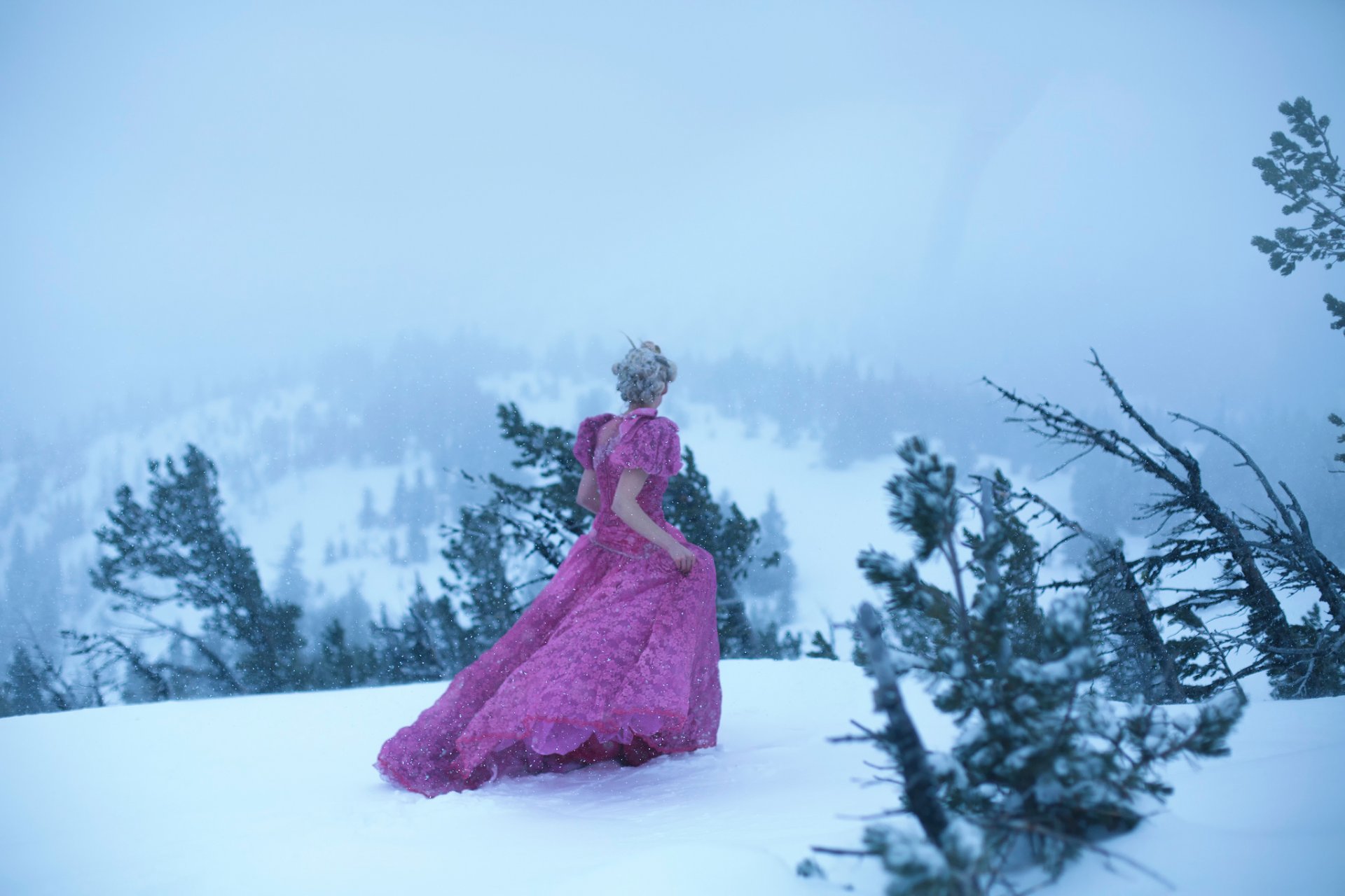 lichon chica vestido nieve invierno naturaleza