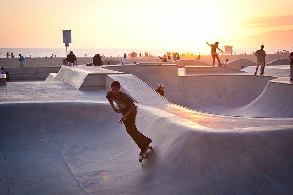 Beau coucher de soleil sur la Californie