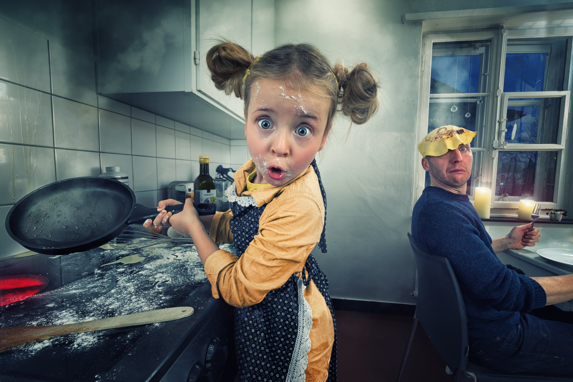 ragazza cucina situazione