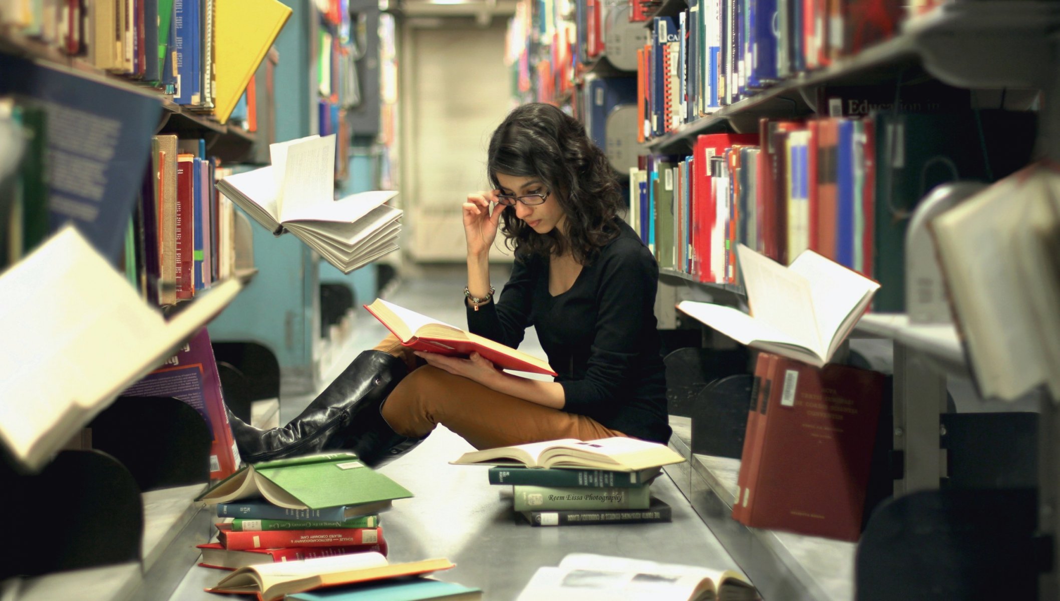 la jeune fille bibliothèque livres