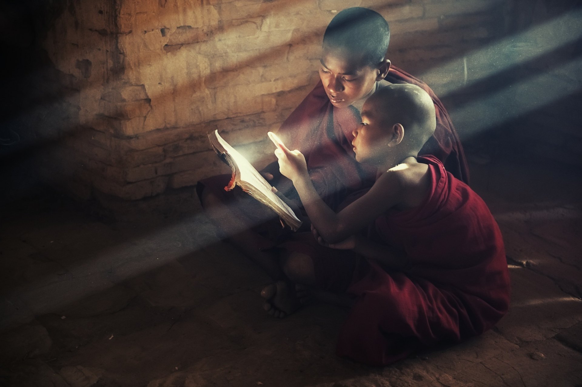 mönche kinder buddhismus licht buch lesen lesen heilig hd