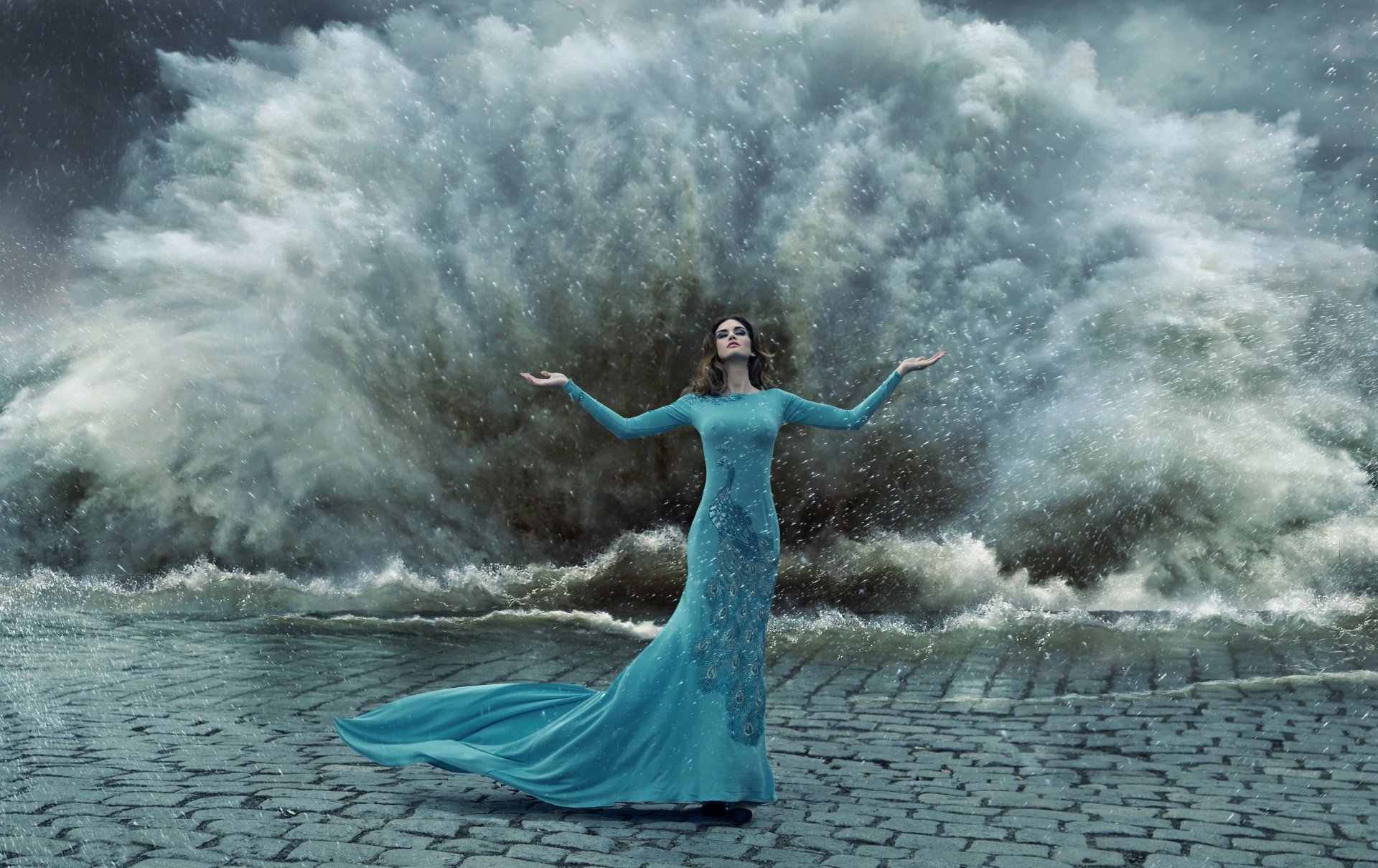 mädchen kleid pfau geste pflasterstein sturm wasser tropfen spritzen