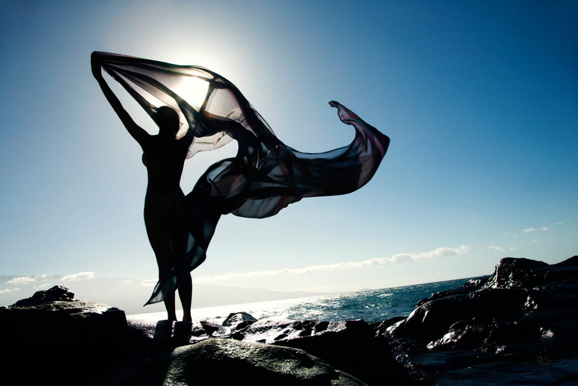 girl wind silhouette