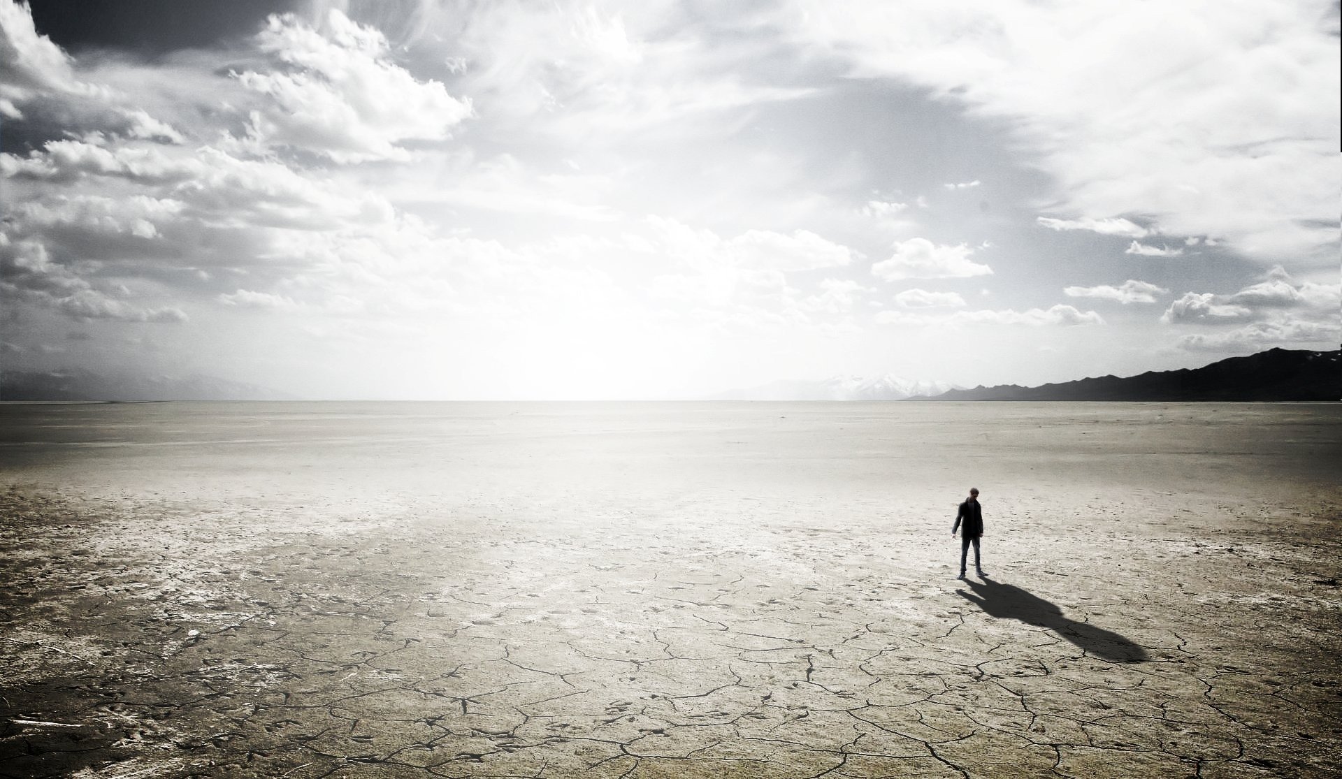 loneliness light desert