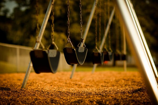 Les balançoires de l enfance apportent une sensation de vol