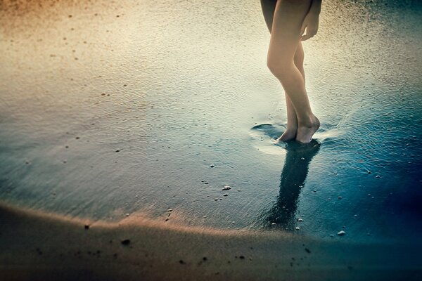 Der verrückte Nervenkitzel von einfachen Dingen:Wasser, Sand und ich