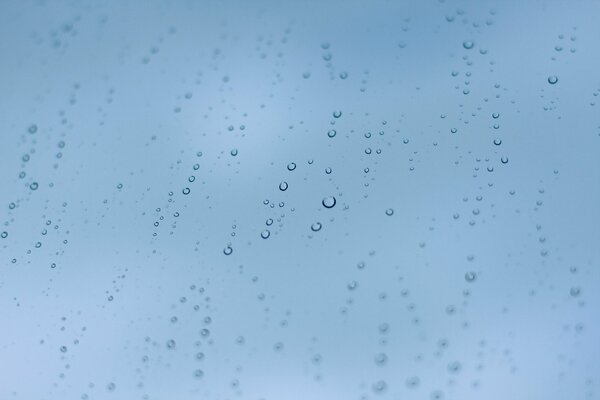 Background drops on glass