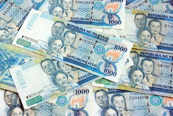 There are many models of Filipino currency