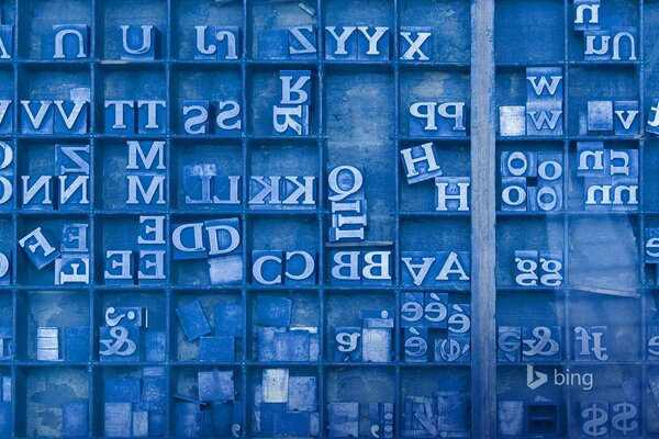 Cellules bleues avec des lettres de différentes tailles