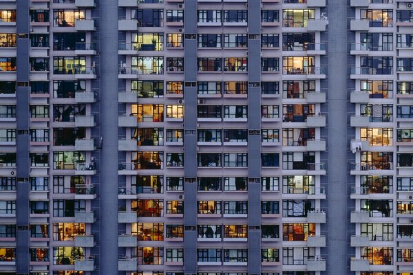 La casa del futuro. Molti appartamenti, Luce, Persone