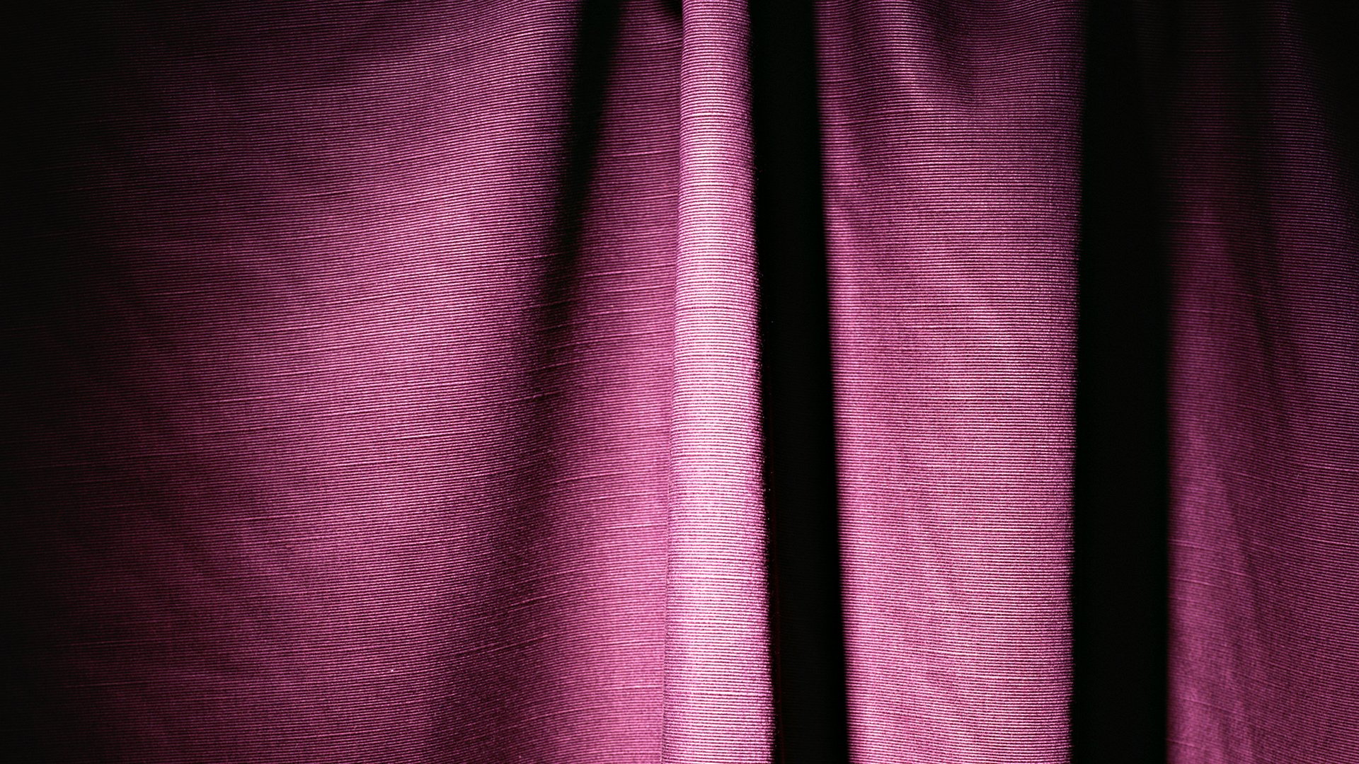 tissu modèle violet ombre