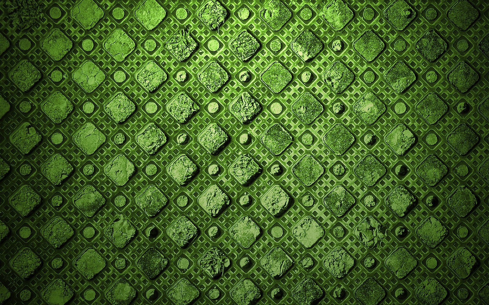 tone of the crack square
