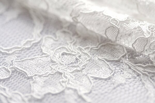 Pizzo bianco. Bellissimo modello