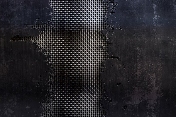 Mesh in a metal wall