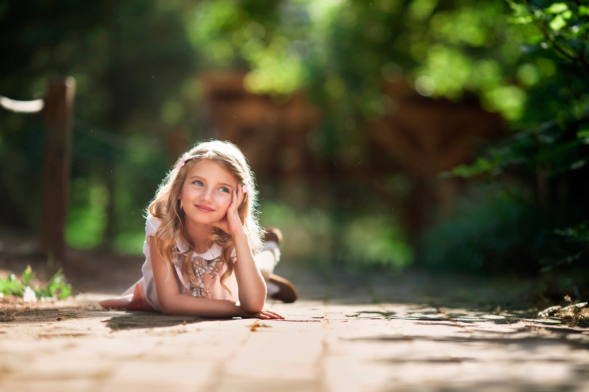 daydreaming girl child photography smile sun bokeh