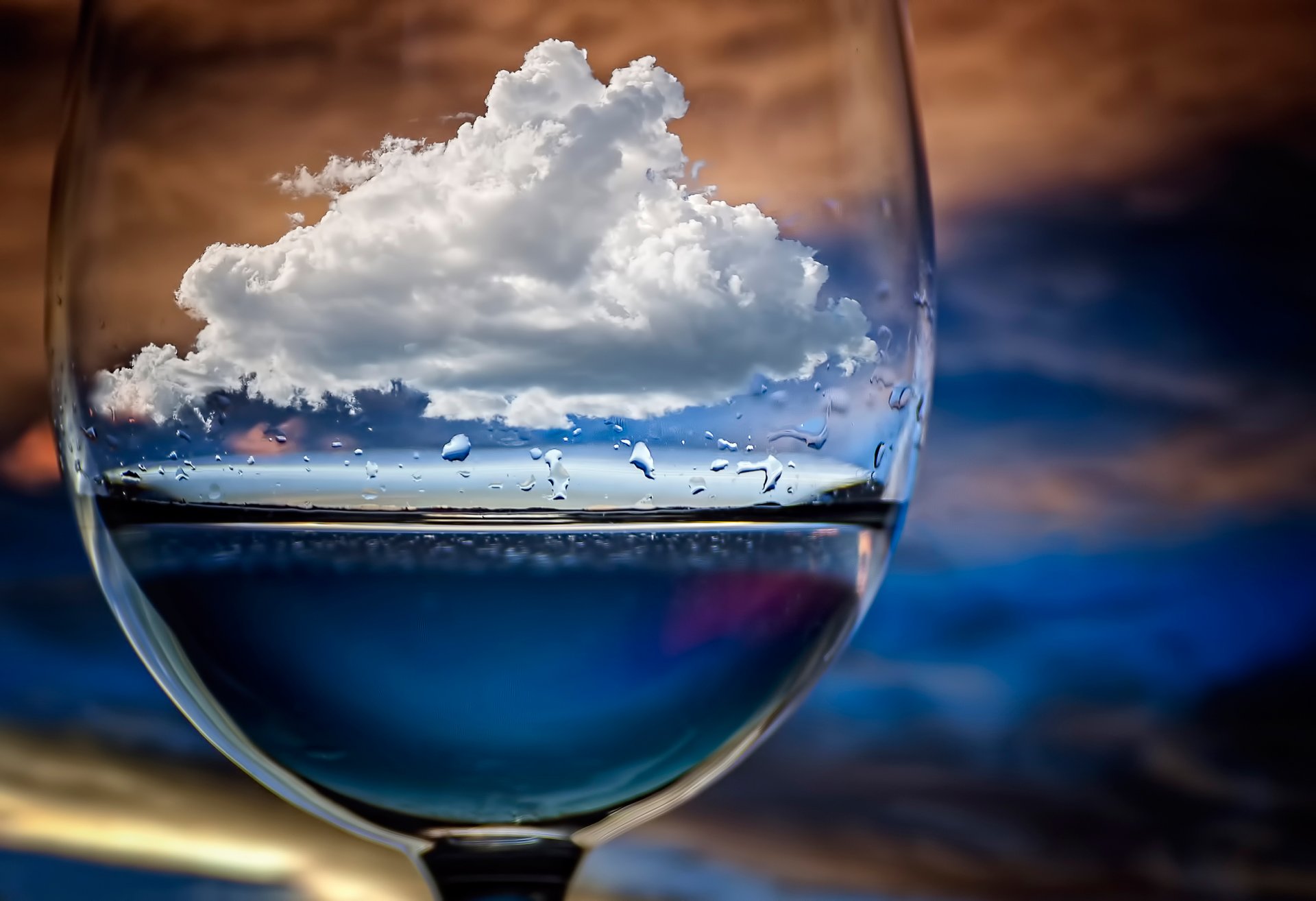 cloud in a glass close up glass cloud