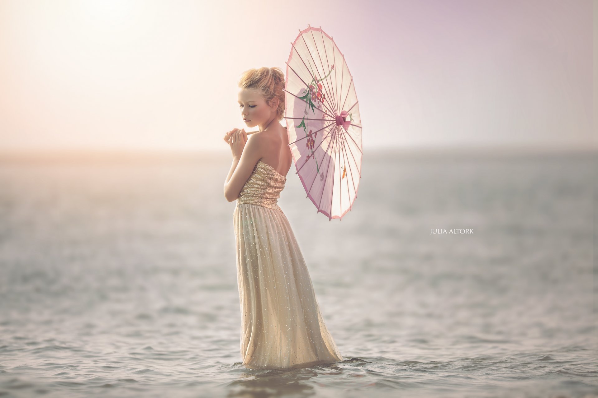 girl sea umbrella