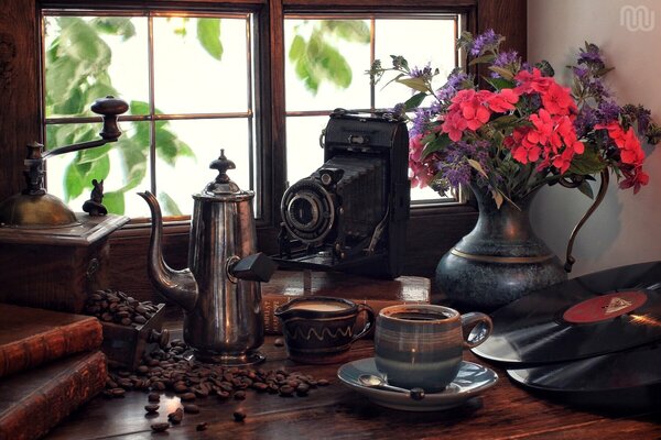 Retro-Fotografie. Kaffeehaus und Bücher