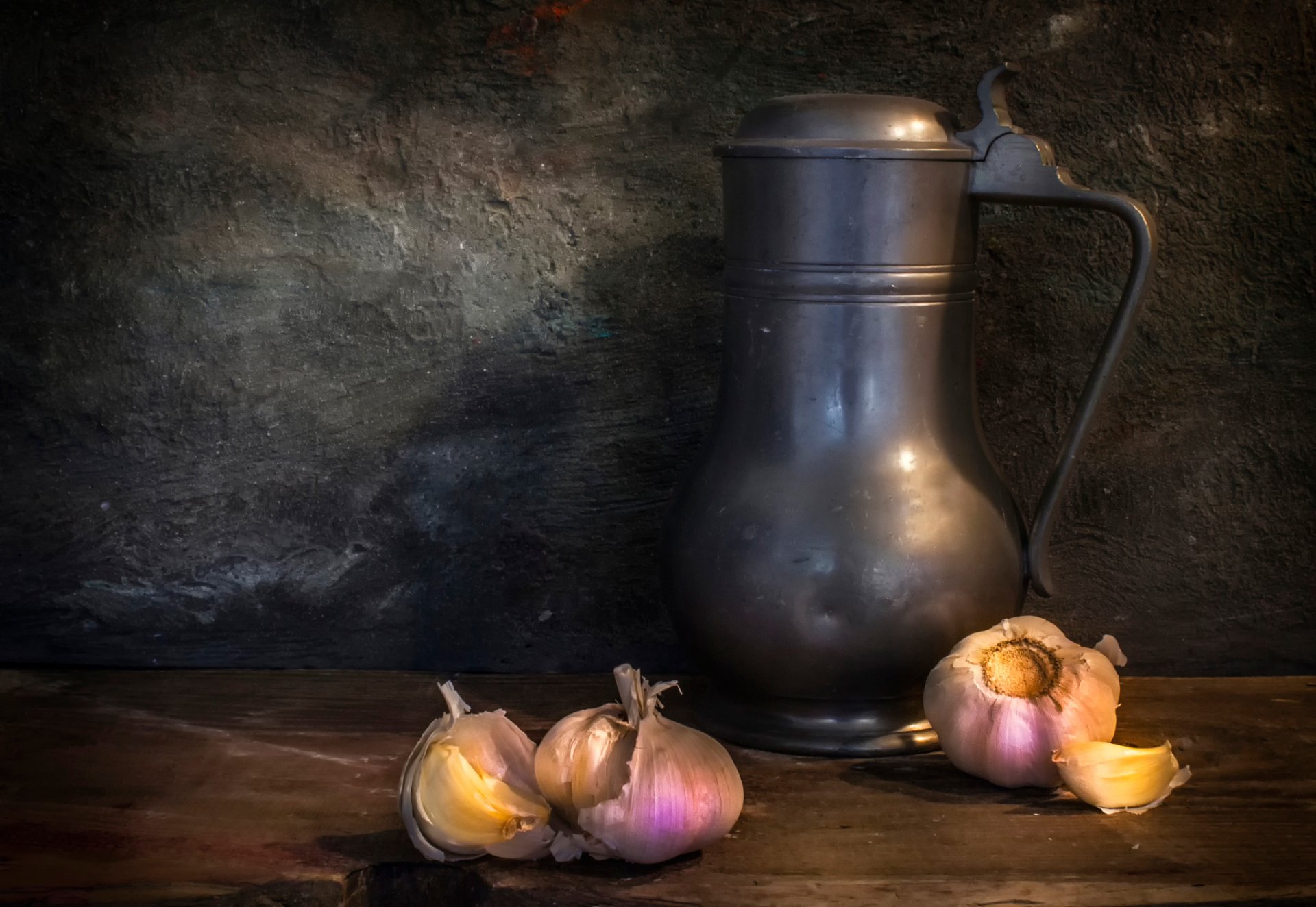 medicine of life pitcher garlic