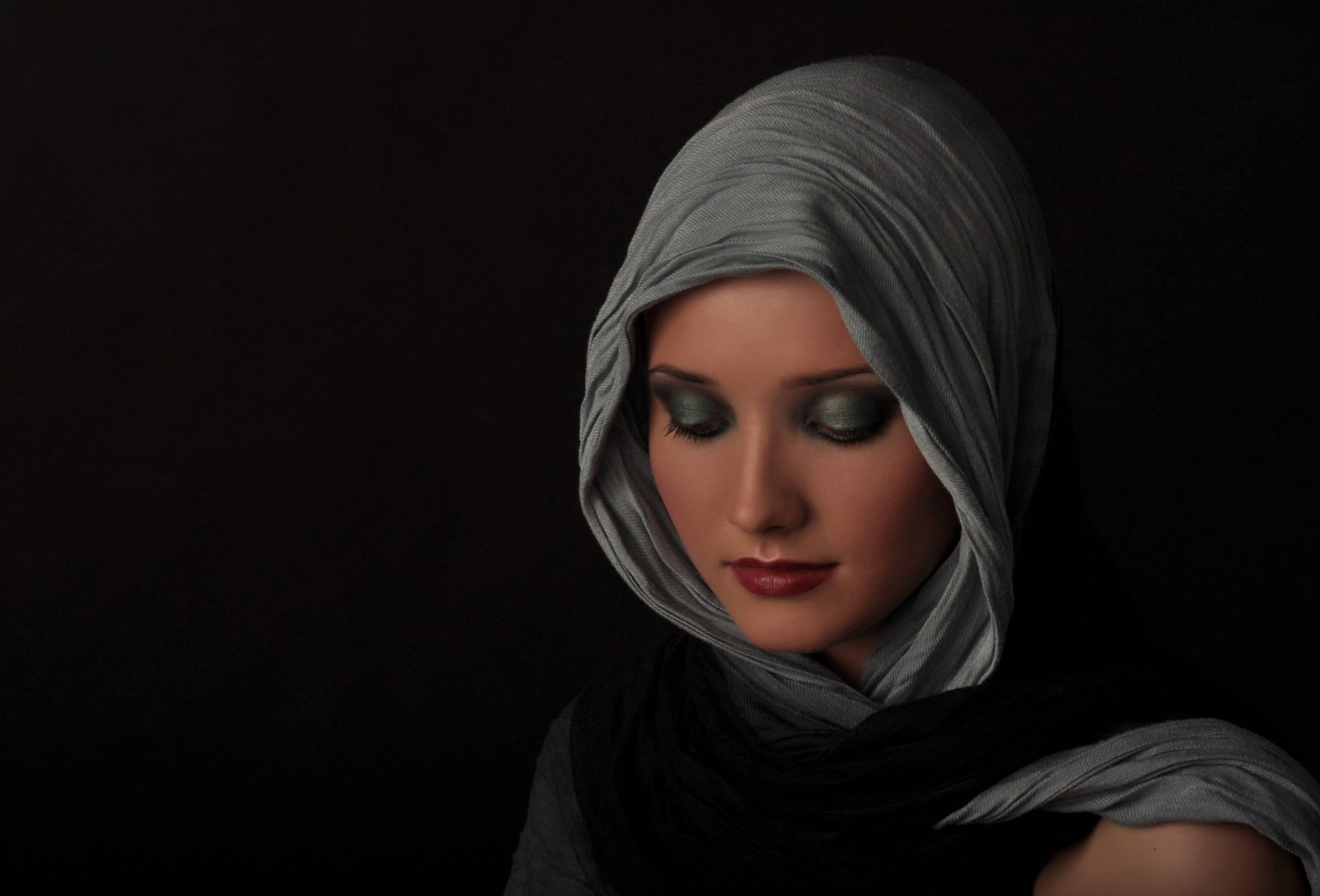 portrait foulard maquillage