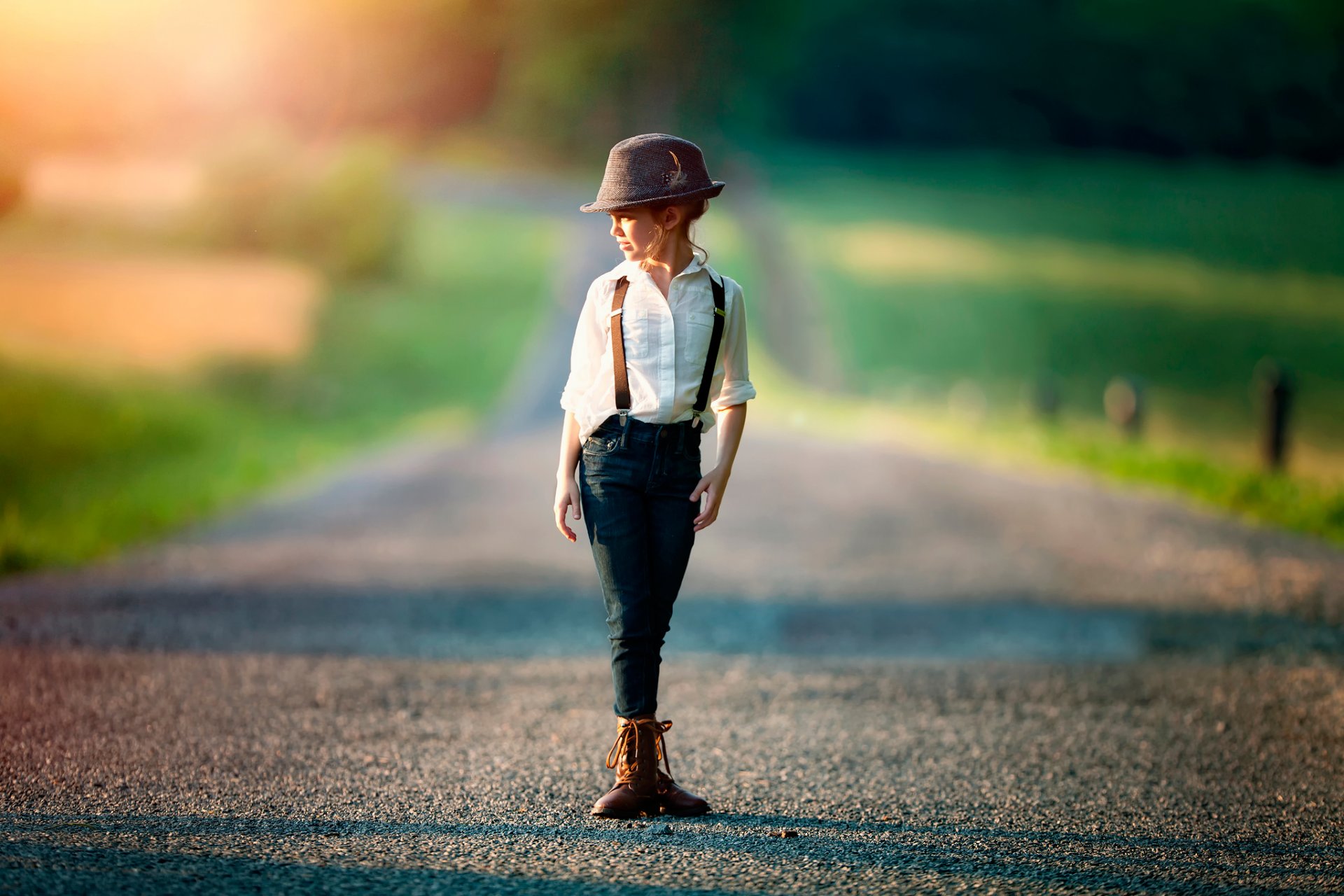 tomboy niña fotografía de bebé carretera bokeh