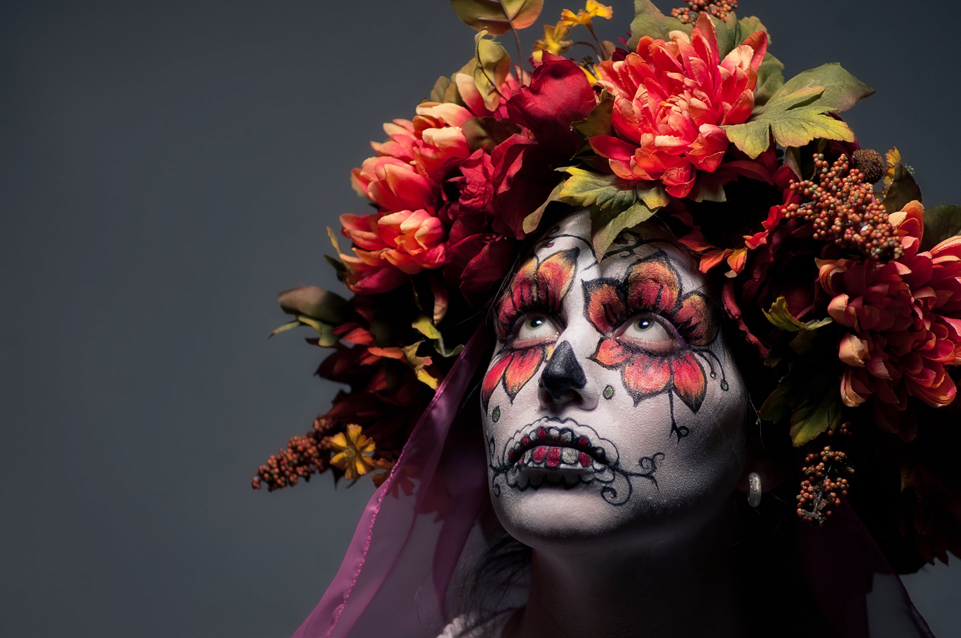 ragazza dia de los muertos giorno dei morti viso colorazione fiori