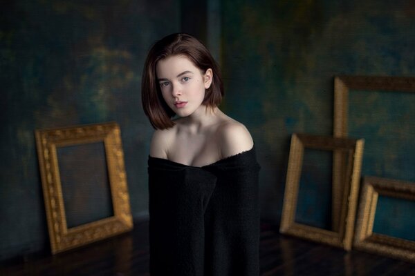 Alina Bazanova. Photo portrait. In the room