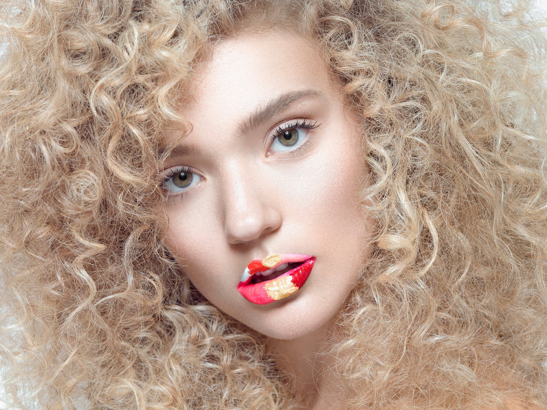 fleur make-up retouching portrait curl