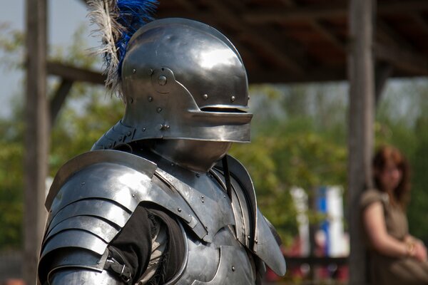 Chevalier guerrier en armure de métal