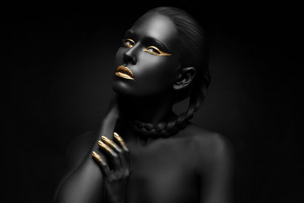 Body art nero con oro