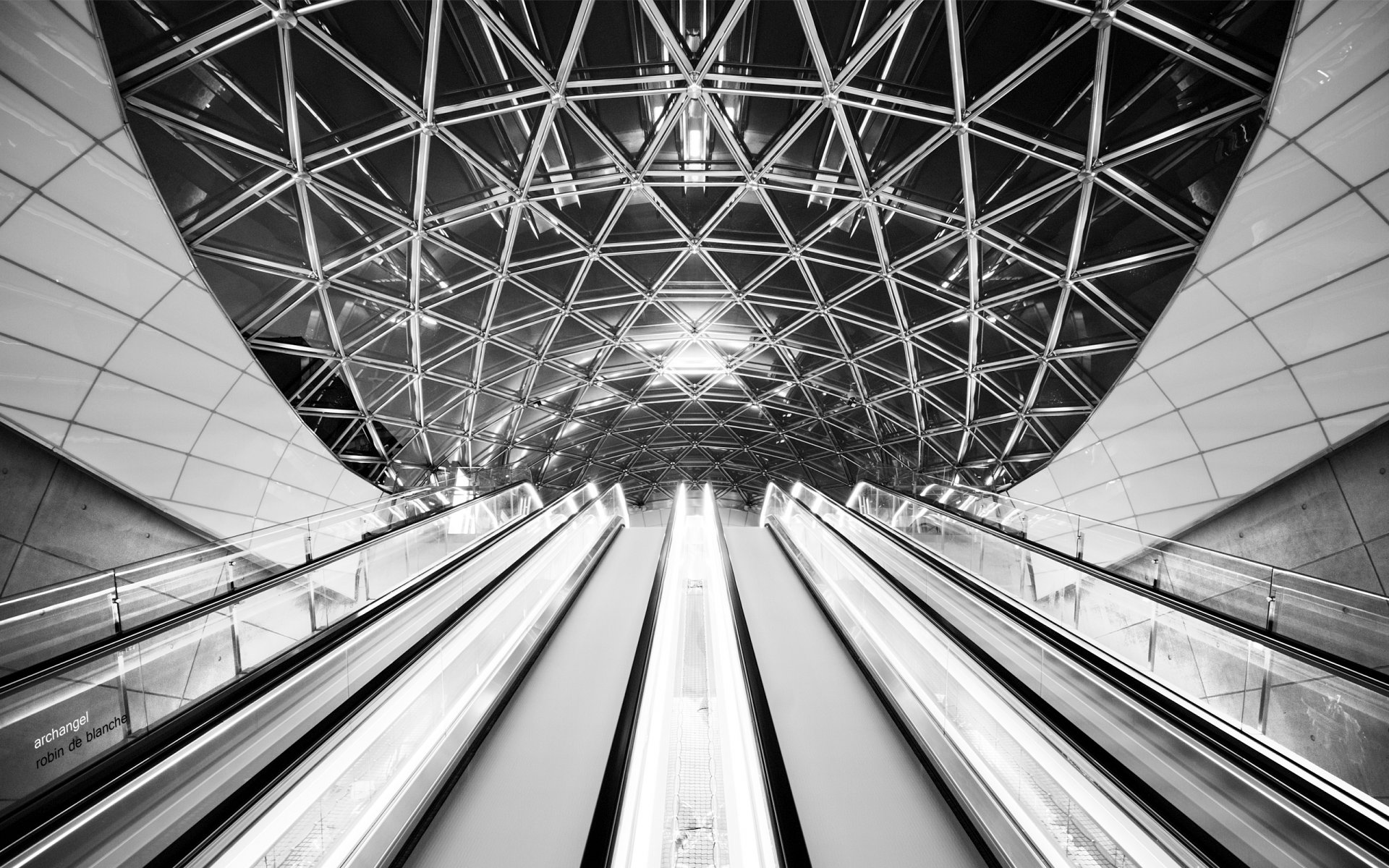 arcángel robin de blanche escaleras mecánicas techo arquitectura obra de autor