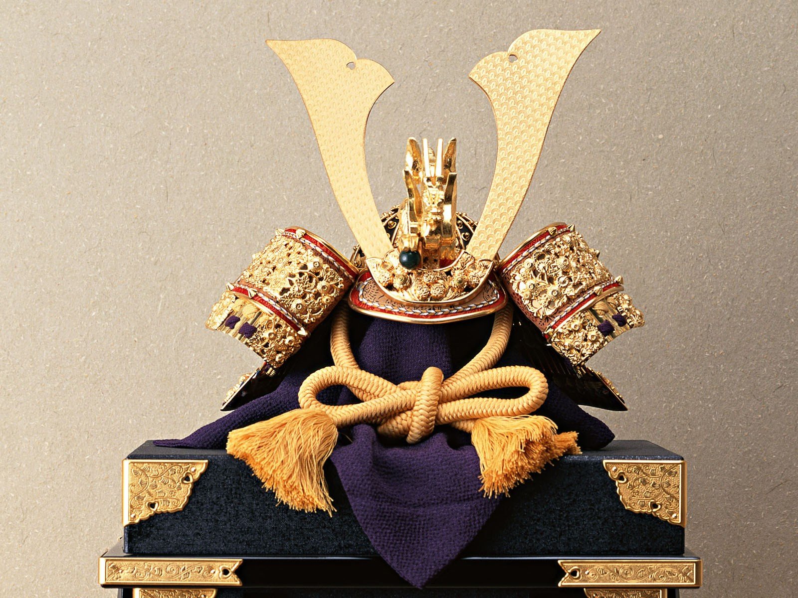 japan samurai helmet