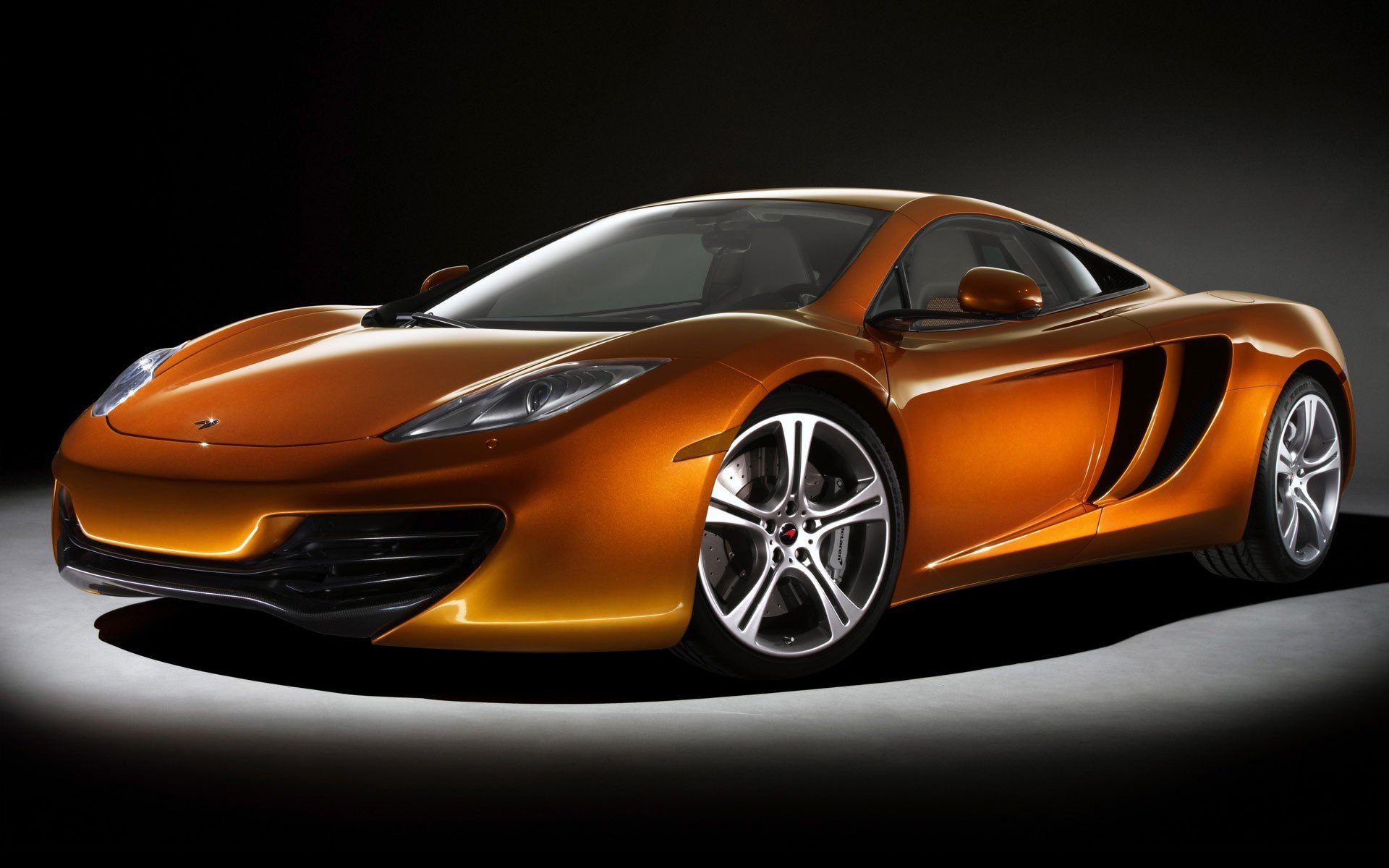 mclaren mp4-12c macchina sportiva