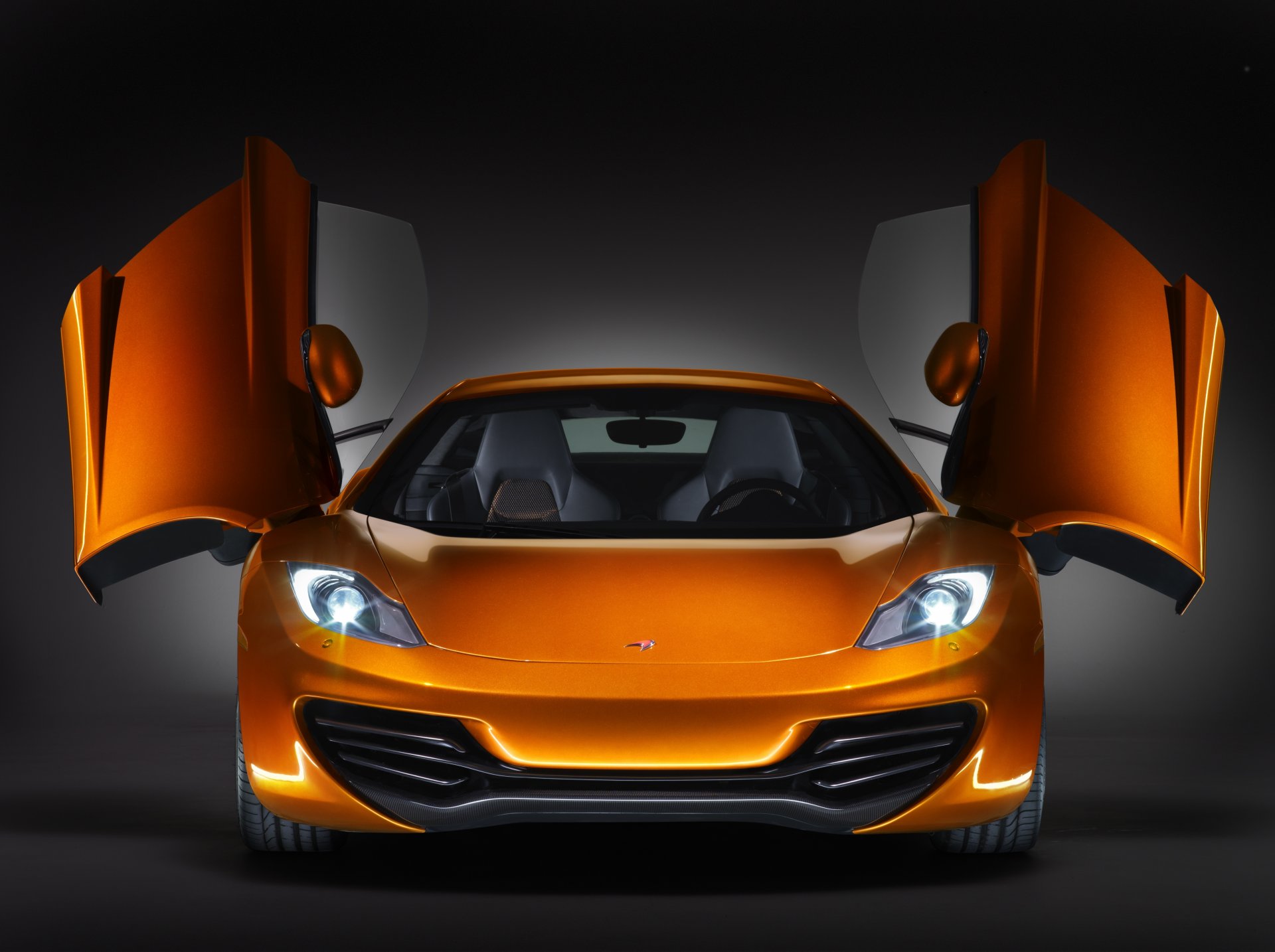 mclaren mp4-12c automobile design