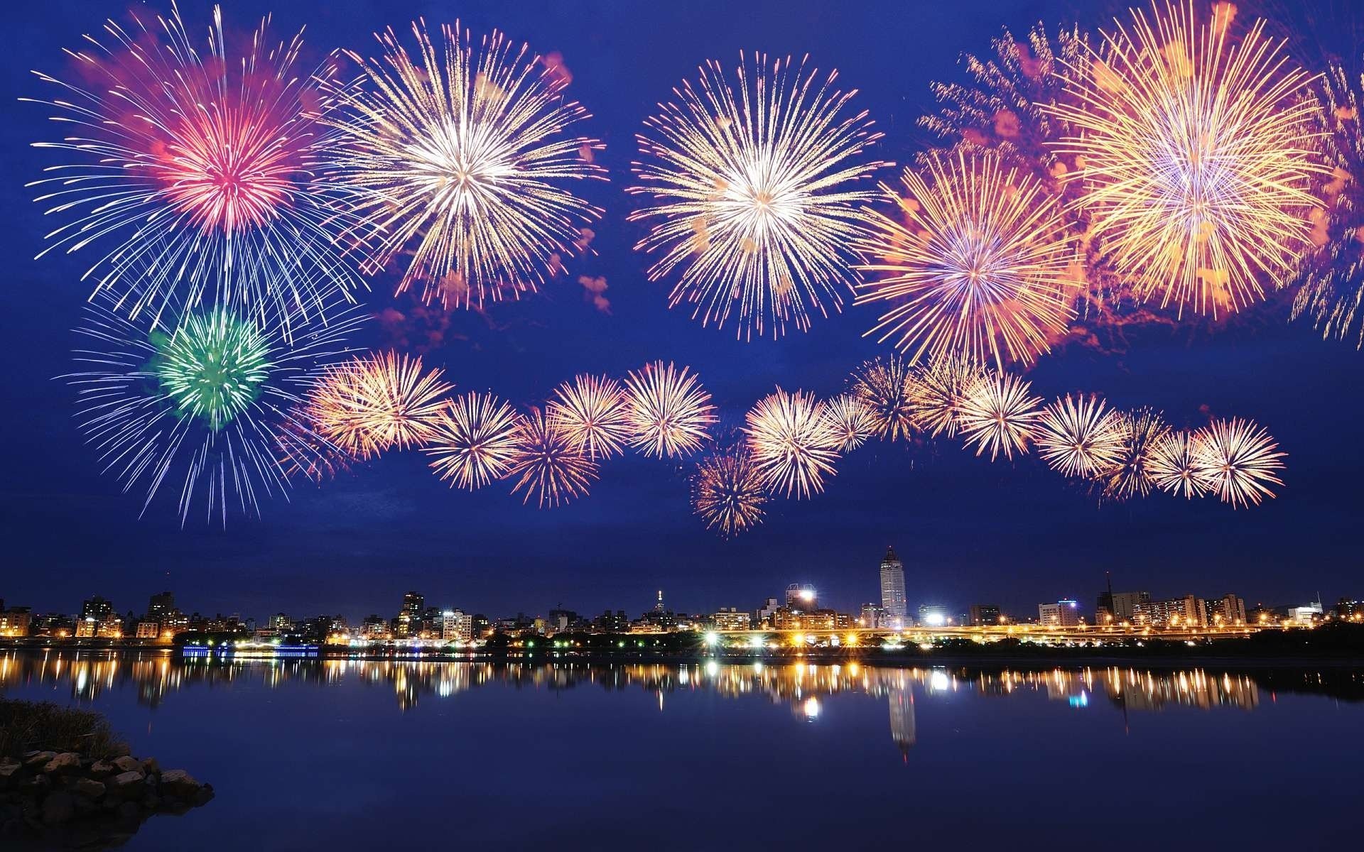 nacht feuerwerk gruß