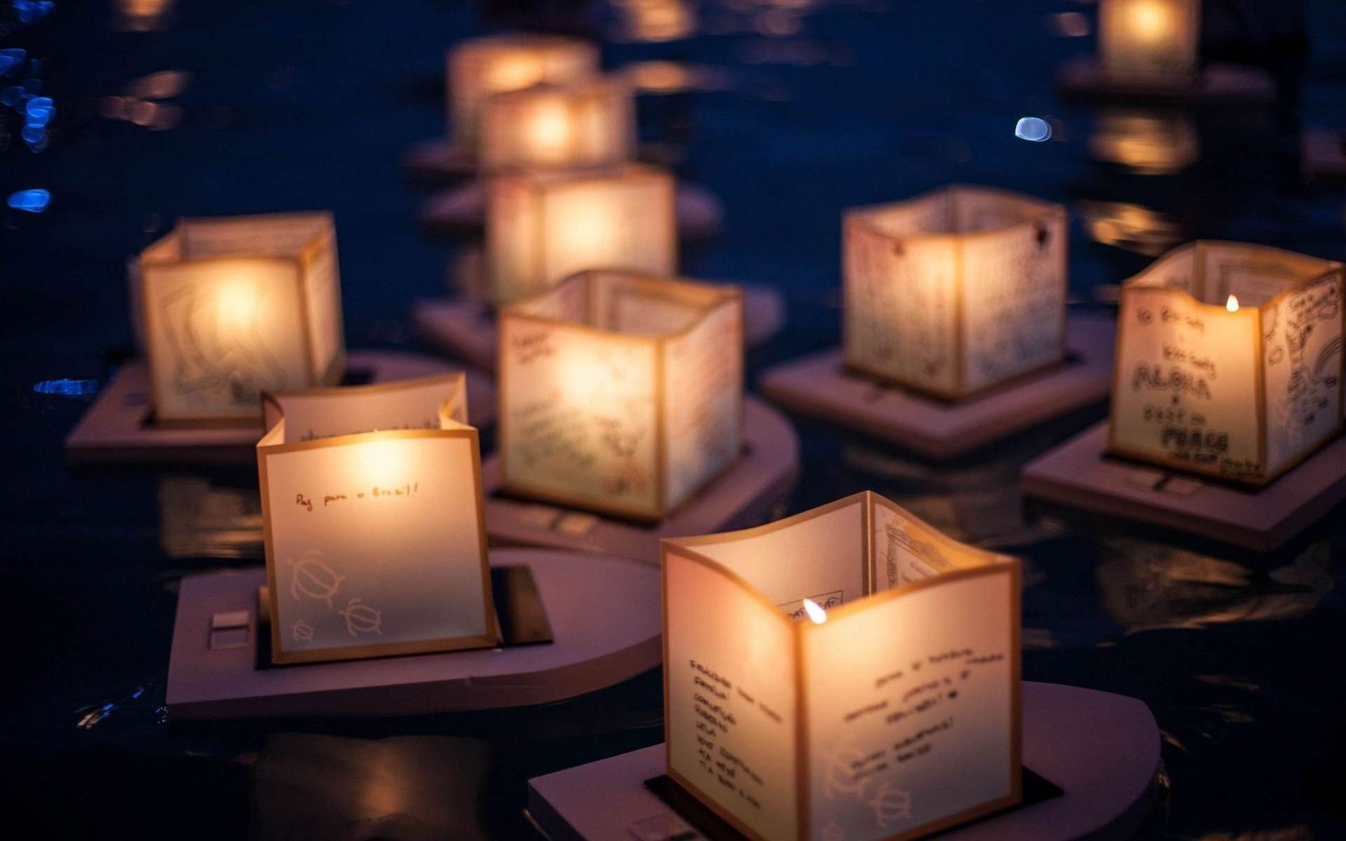 the lights on the water lantern