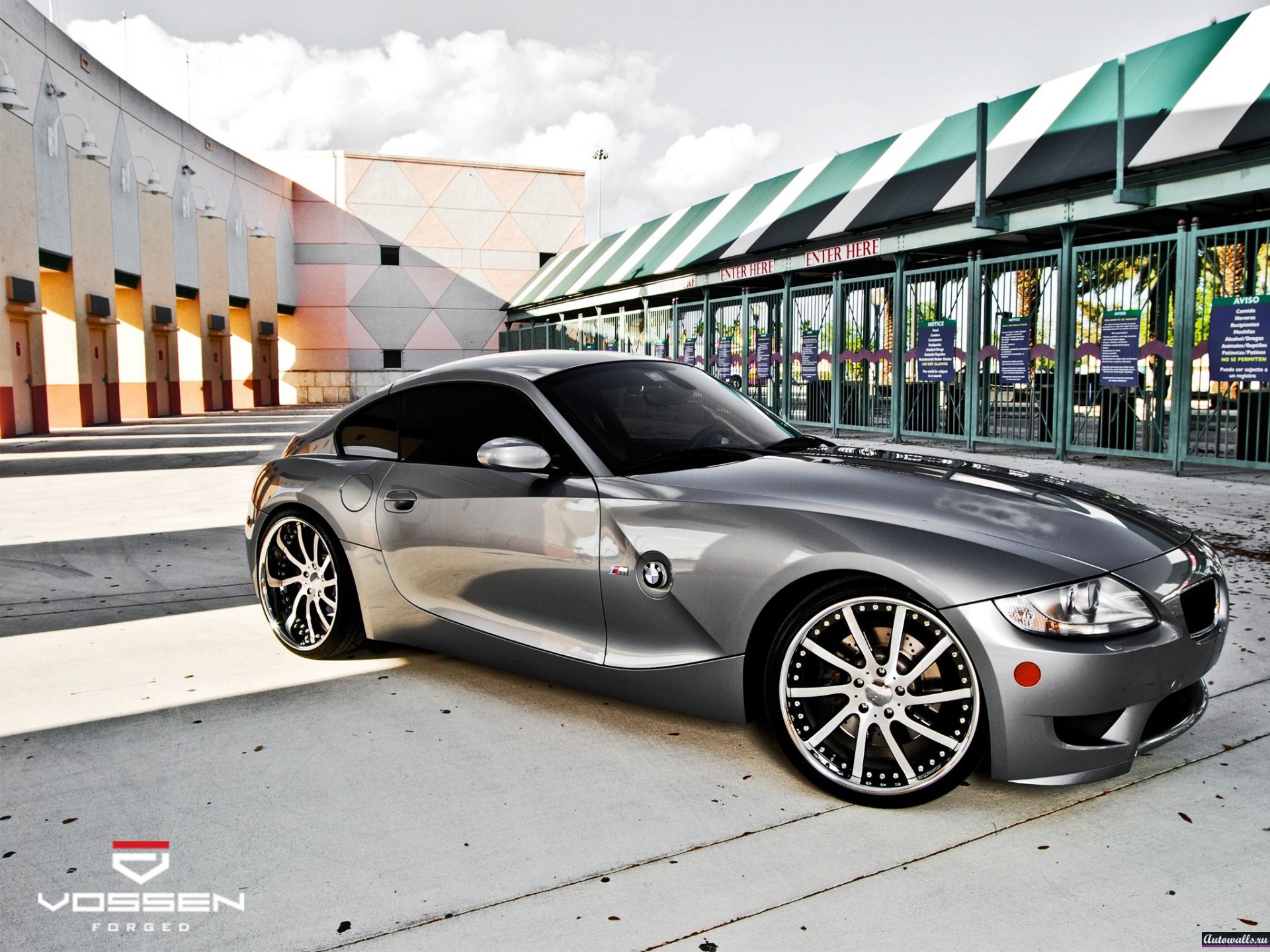 bmw z4 серебристая