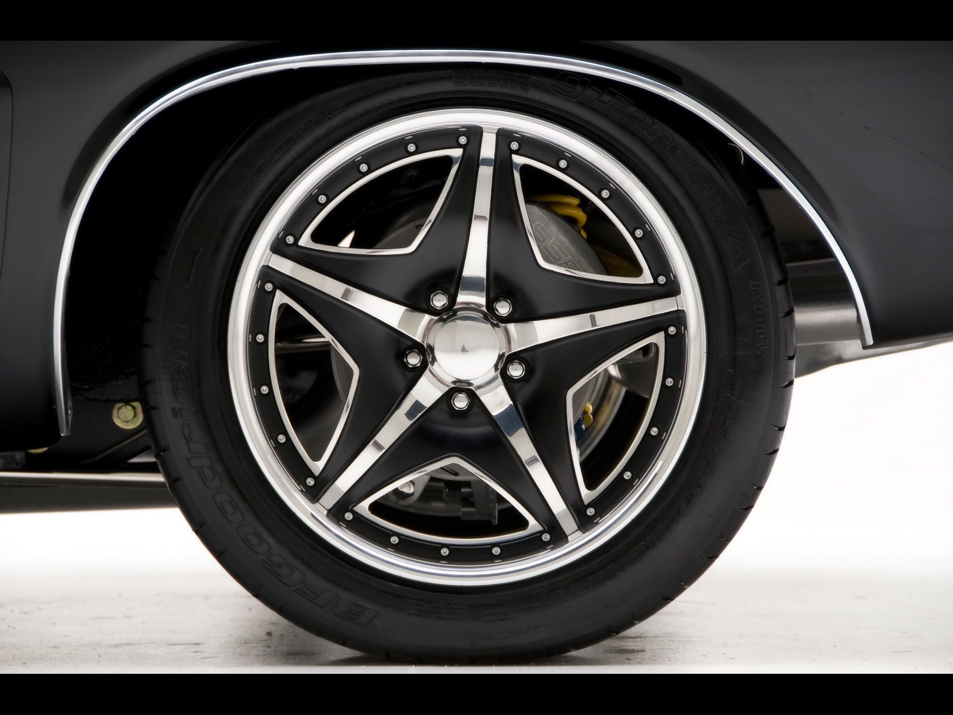 dodge challenger 1971 wheel