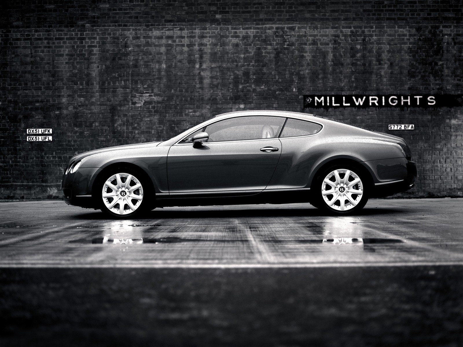 bentley blanco y negro pared