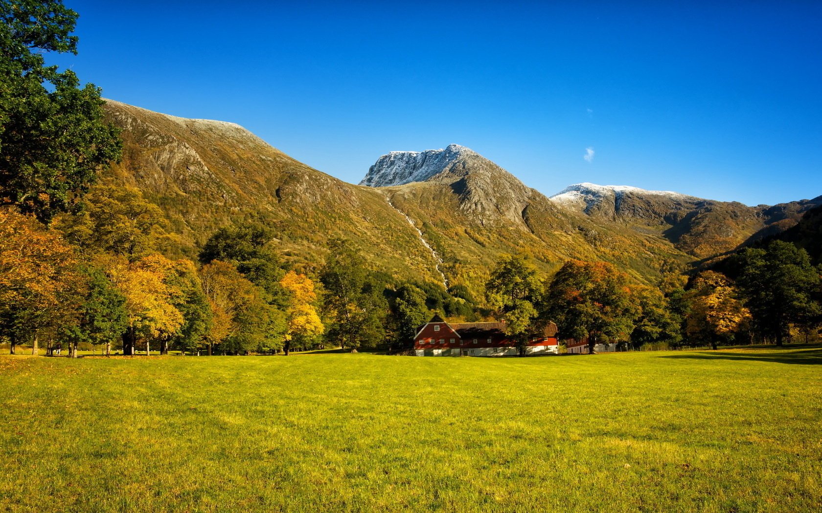 montagna paesaggio casa campo