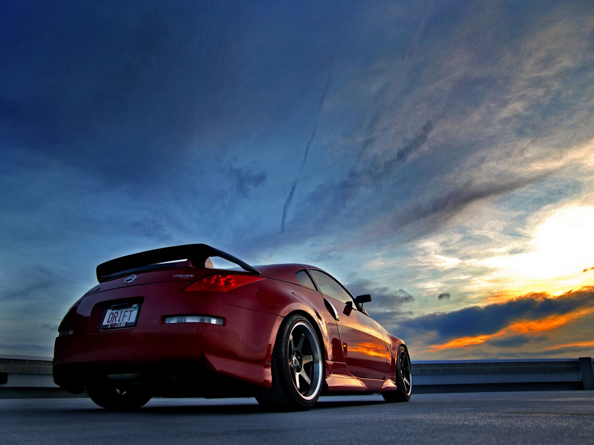 nissan nissan red sunset