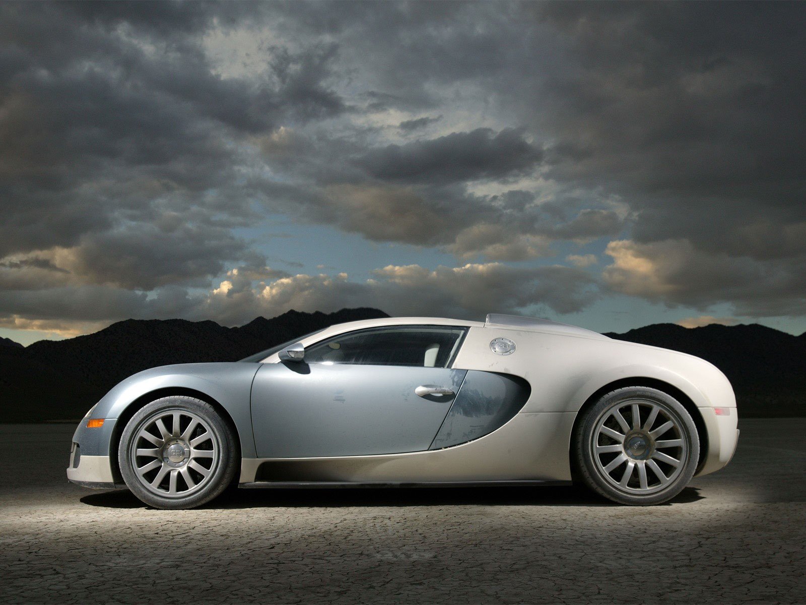 bugatti back illumination