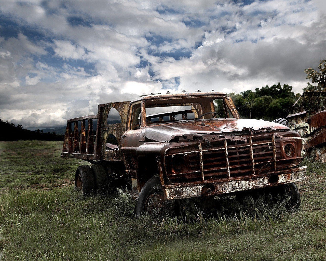 tristesse vieillesse voitures camions