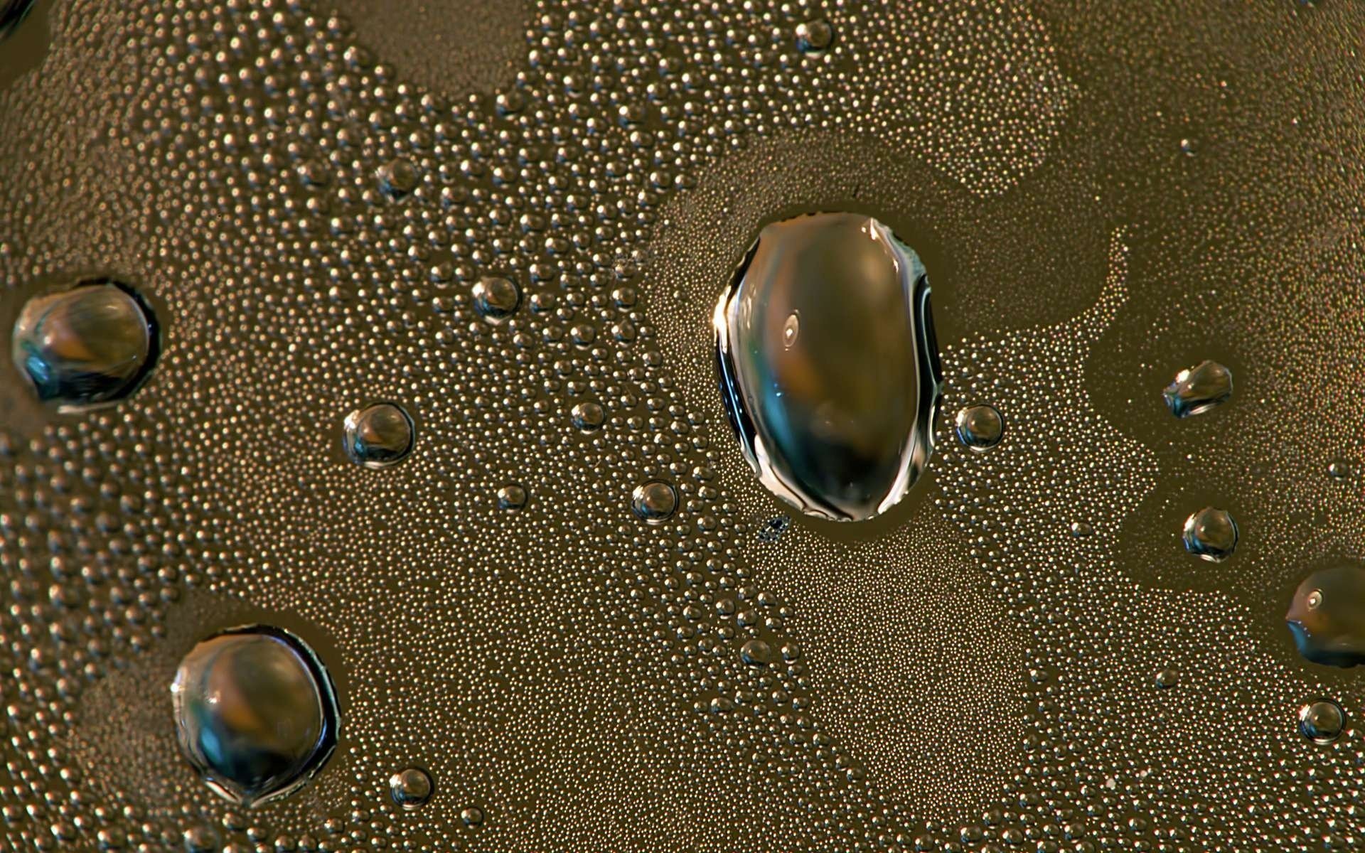 water drops metal