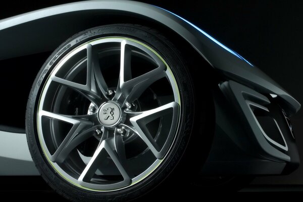 The wheel of the Peugeot Margin concept car