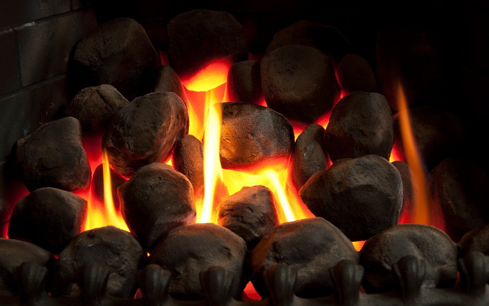 cheminée confort pierres chaleur feu