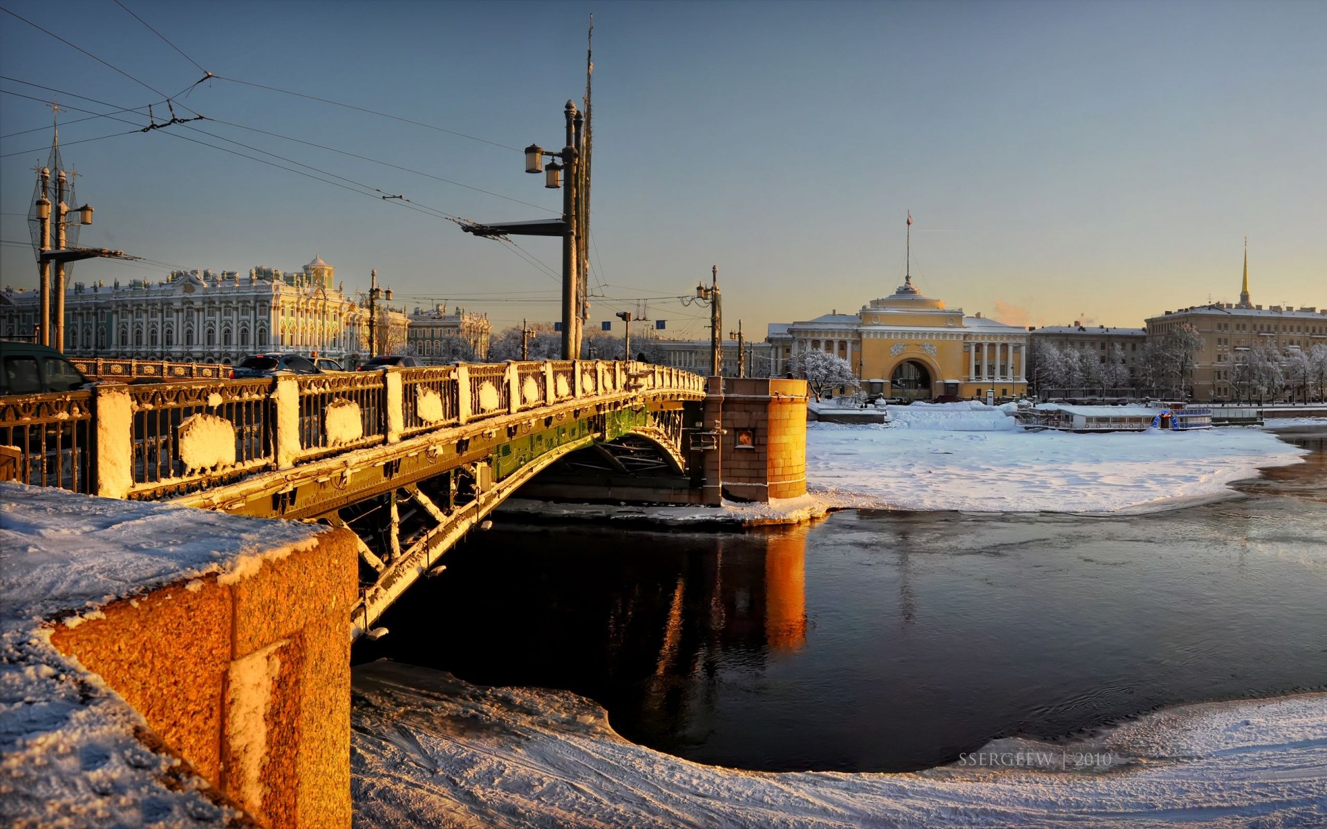 sankt petersburg admiralicja most pałacowy pałac zimowy serg-sergeew