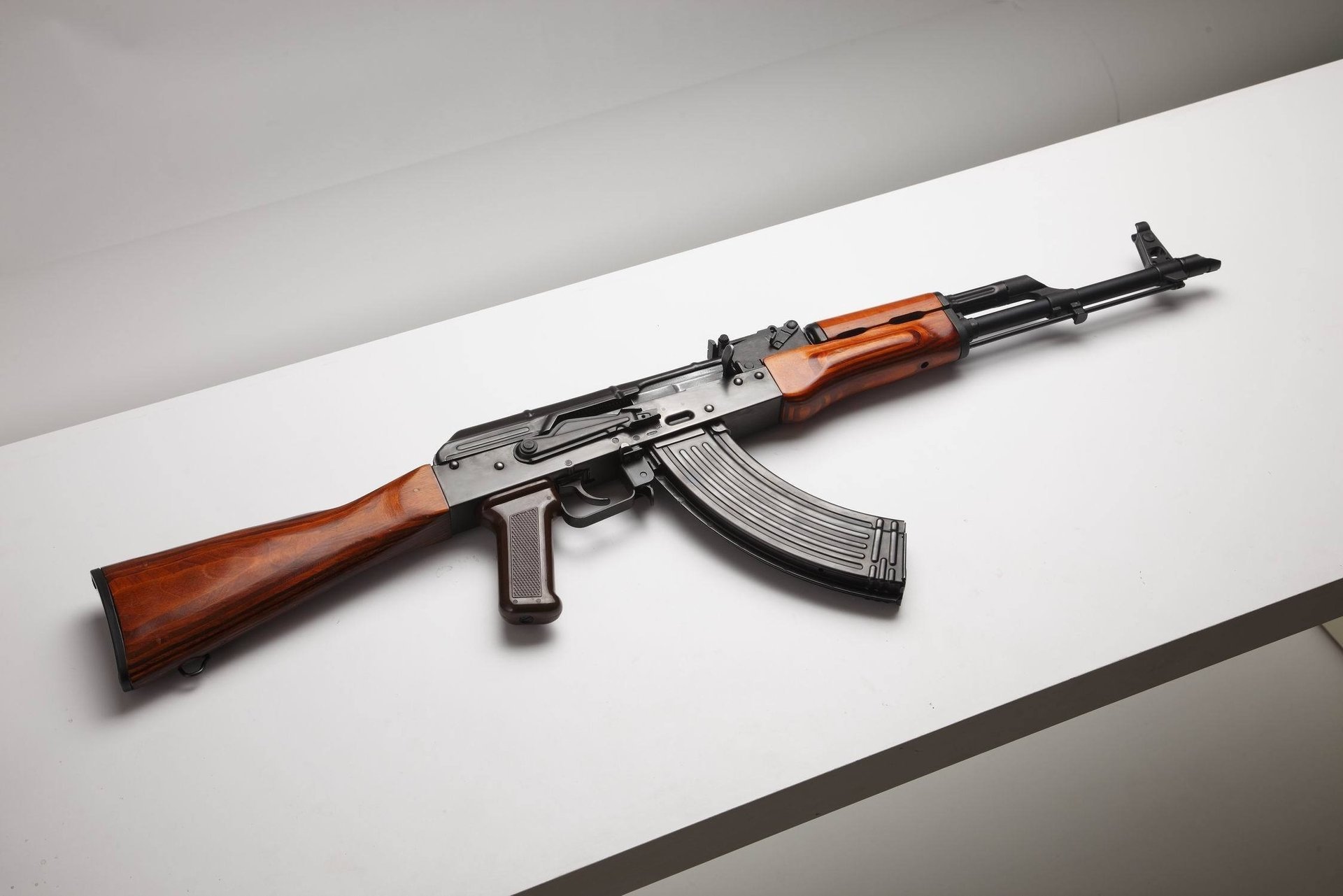 akm kalash kalashnikov modernized